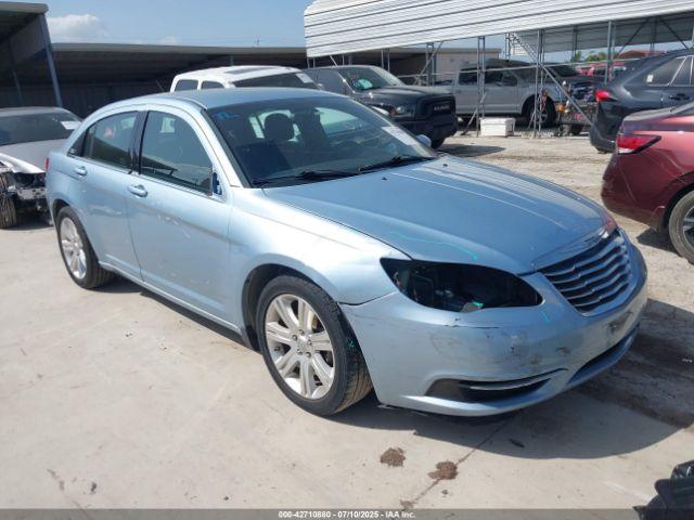  Salvage Chrysler 200