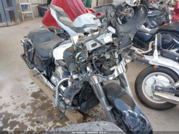  Salvage Harley-Davidson Flhx
