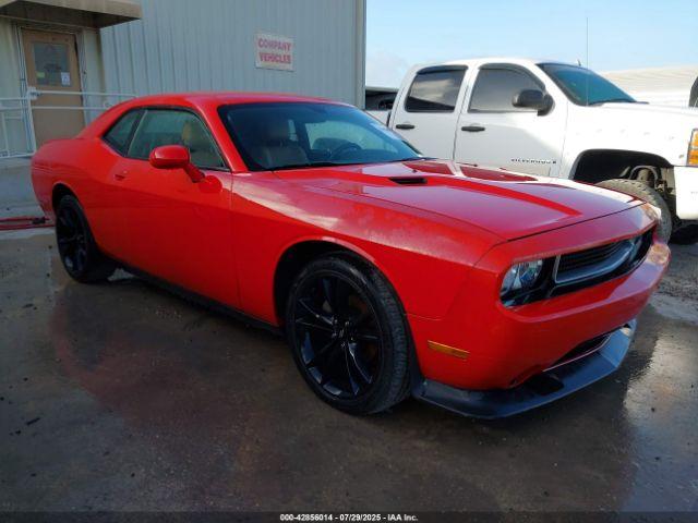  Salvage Dodge Challenger
