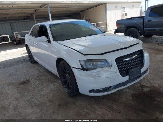  Salvage Chrysler 300