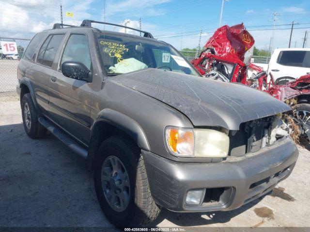  Salvage Nissan Pathfinder