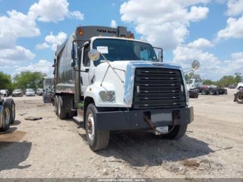  Salvage Freightliner 108sd