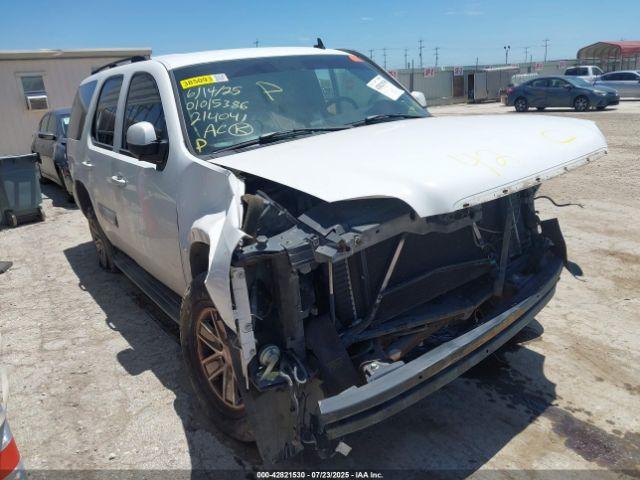  Salvage GMC Yukon