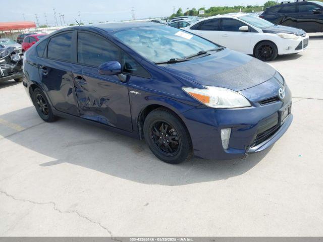  Salvage Toyota Prius