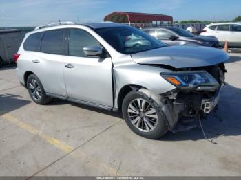  Salvage Nissan Pathfinder