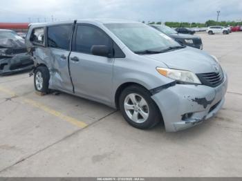  Salvage Toyota Sienna