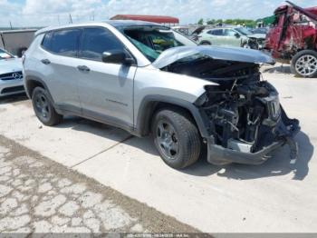  Salvage Jeep Compass