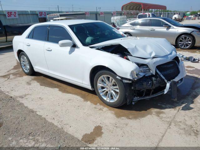  Salvage Chrysler 300