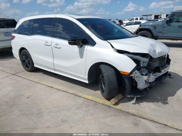  Salvage Honda Odyssey