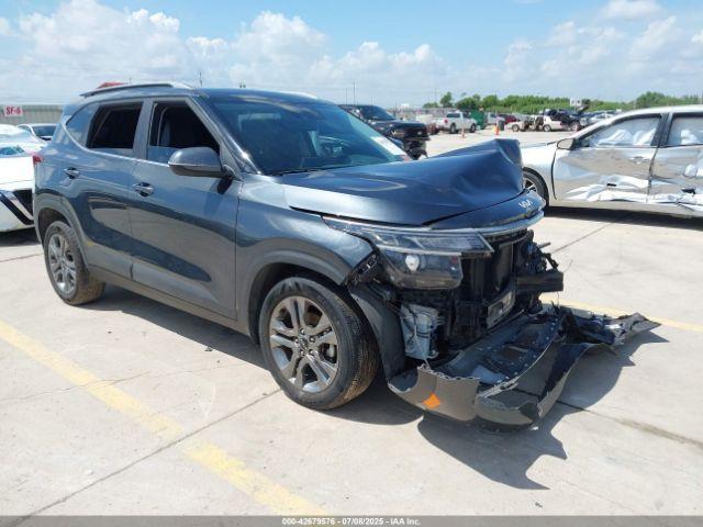  Salvage Kia Seltos