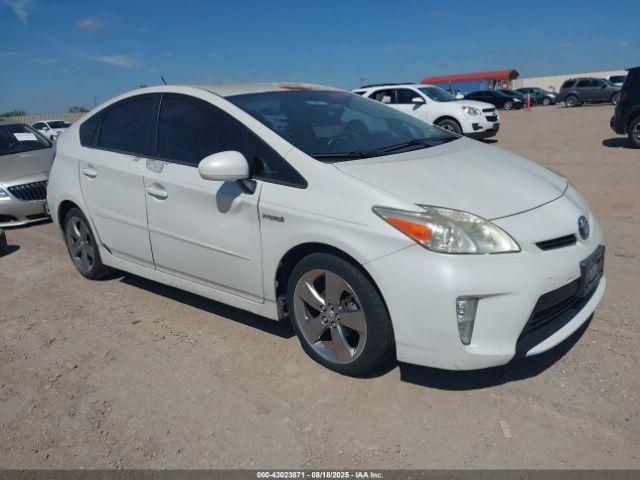  Salvage Toyota Prius