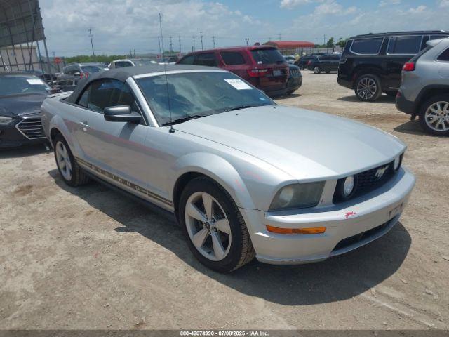  Salvage Ford Mustang