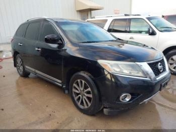  Salvage Nissan Pathfinder