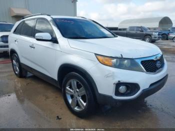  Salvage Kia Sorento