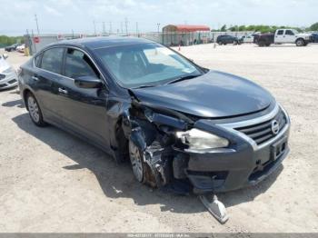  Salvage Nissan Altima