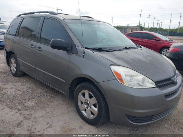  Salvage Toyota Sienna