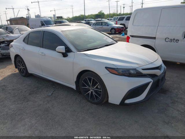  Salvage Toyota Camry
