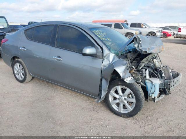  Salvage Nissan Versa