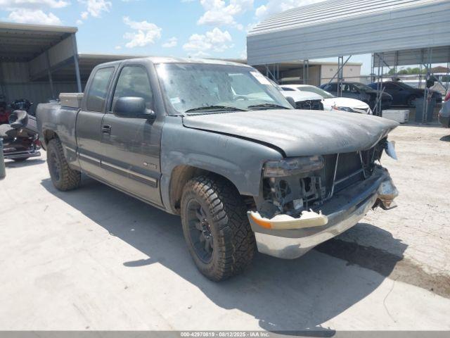  Salvage Chevrolet Silverado 1500