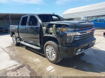  Salvage Chevrolet Silverado 2500