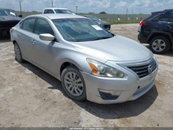  Salvage Nissan Altima