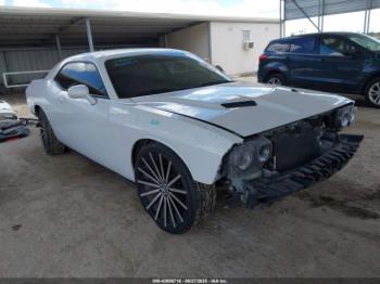  Salvage Dodge Challenger
