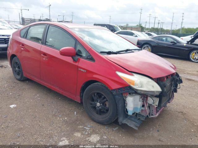  Salvage Toyota Prius