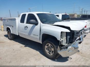  Salvage Chevrolet Silverado 2500
