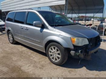  Salvage Chrysler Town & Country