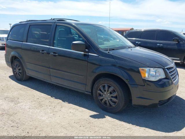 Salvage Chrysler Town & Country