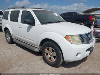  Salvage Nissan Pathfinder