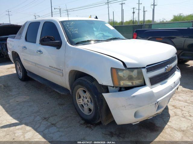  Salvage Chevrolet Avalanche 1500