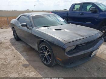  Salvage Dodge Challenger