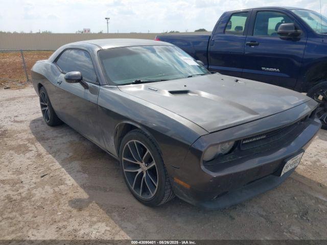  Salvage Dodge Challenger
