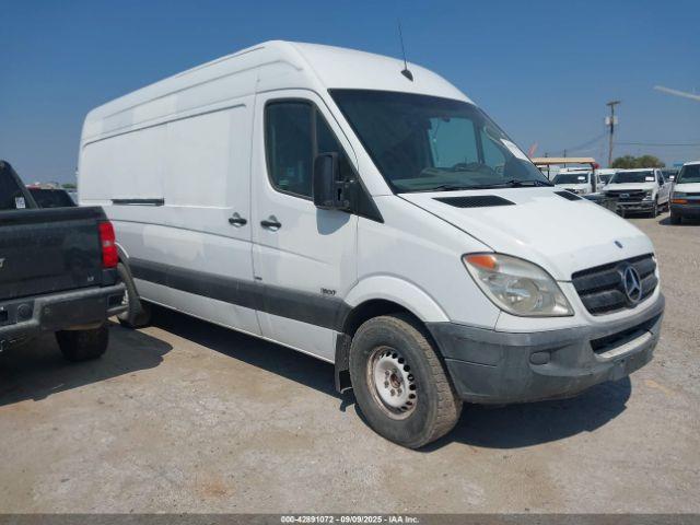  Salvage Mercedes-Benz Sprinter 2500