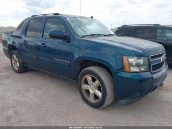  Salvage Chevrolet Avalanche 1500