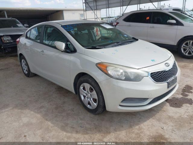  Salvage Kia Forte