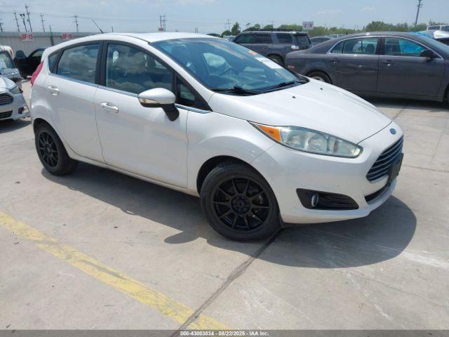  Salvage Ford Fiesta