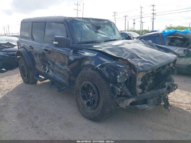 Salvage Ford Bronco