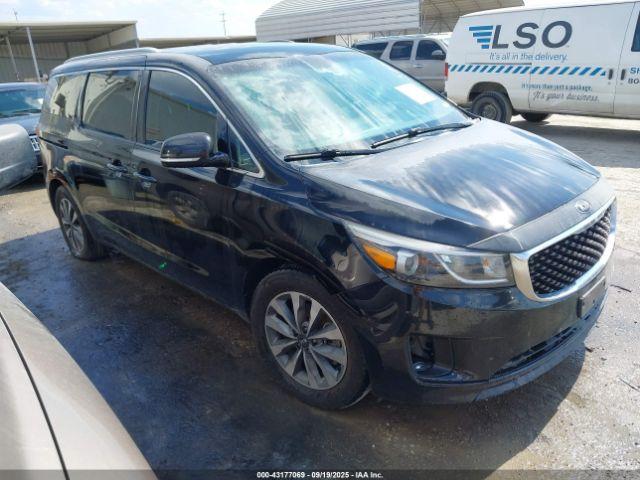  Salvage Kia Sedona
