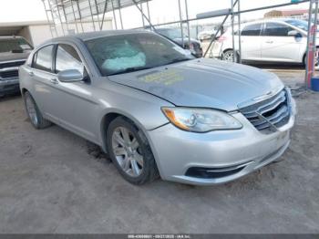  Salvage Chrysler 200