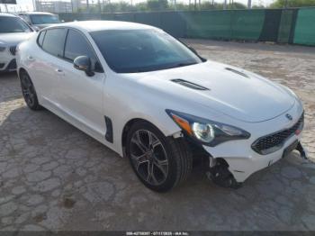  Salvage Kia Stinger