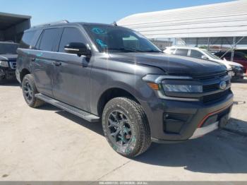  Salvage Ford Expedition