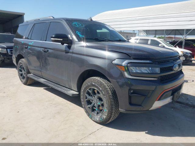 Salvage Ford Expedition