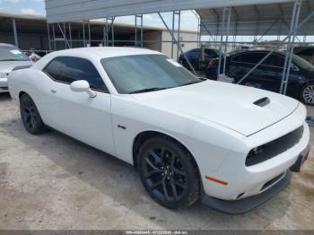  Salvage Dodge Challenger