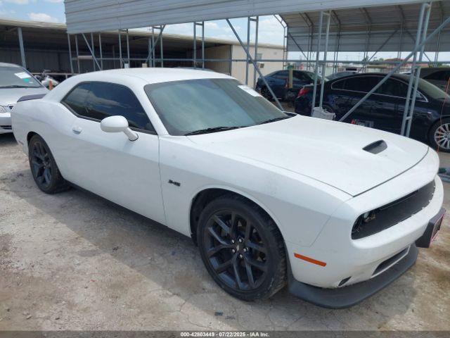  Salvage Dodge Challenger
