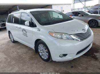  Salvage Toyota Sienna