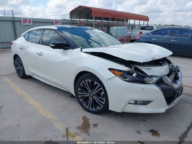  Salvage Nissan Maxima