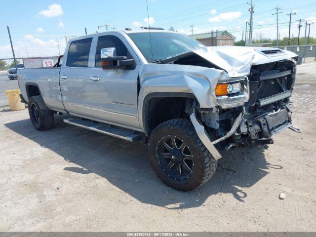  Salvage General Motors Sierra 3500HD