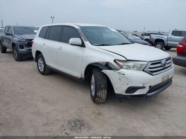  Salvage Toyota Highlander